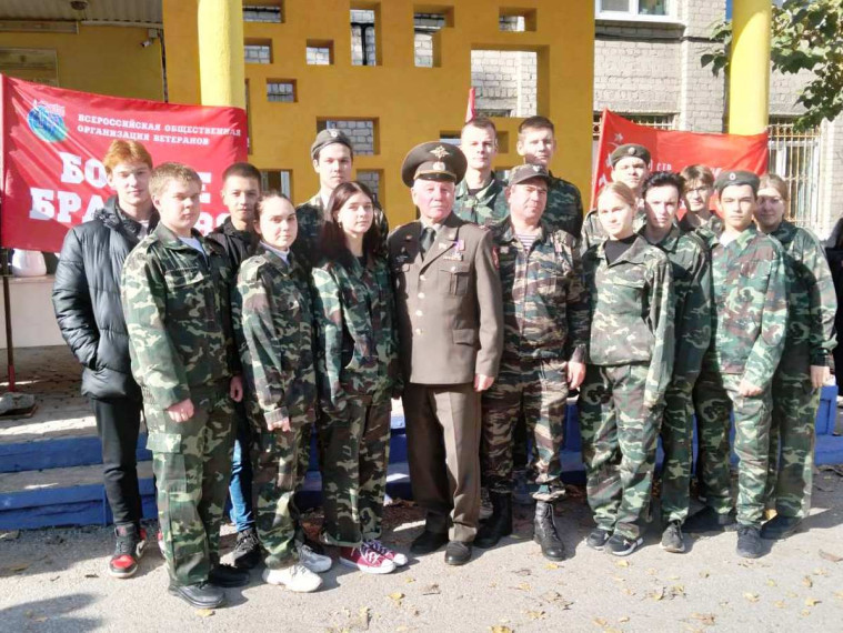 Военно-спортивная игра "Зарница".